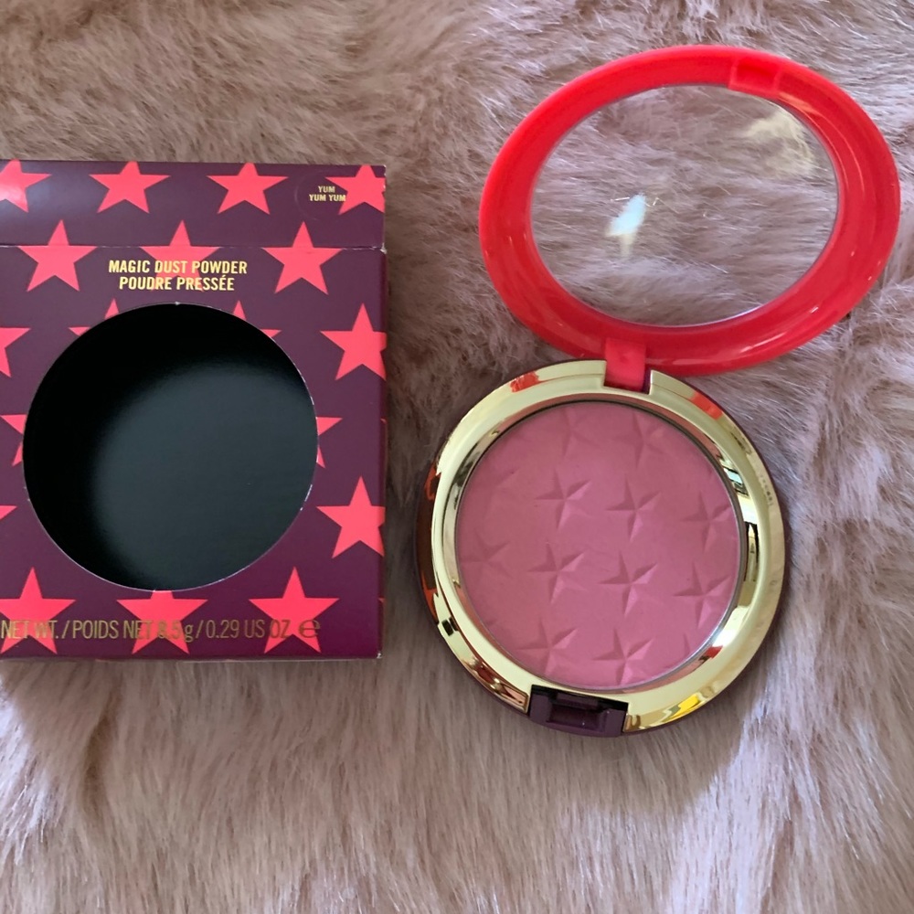Mac Cosmetics nutcracker blush